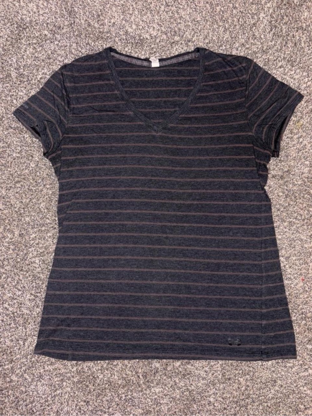 Y2K Under Armour V neck baby tee with grey and brown stripes